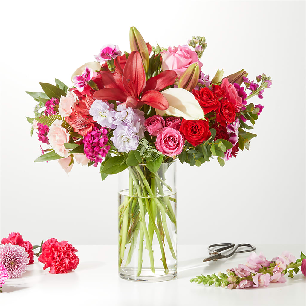 Swooning Over You - A Luxury Florist Original – The Owls Nest Florist, York SC