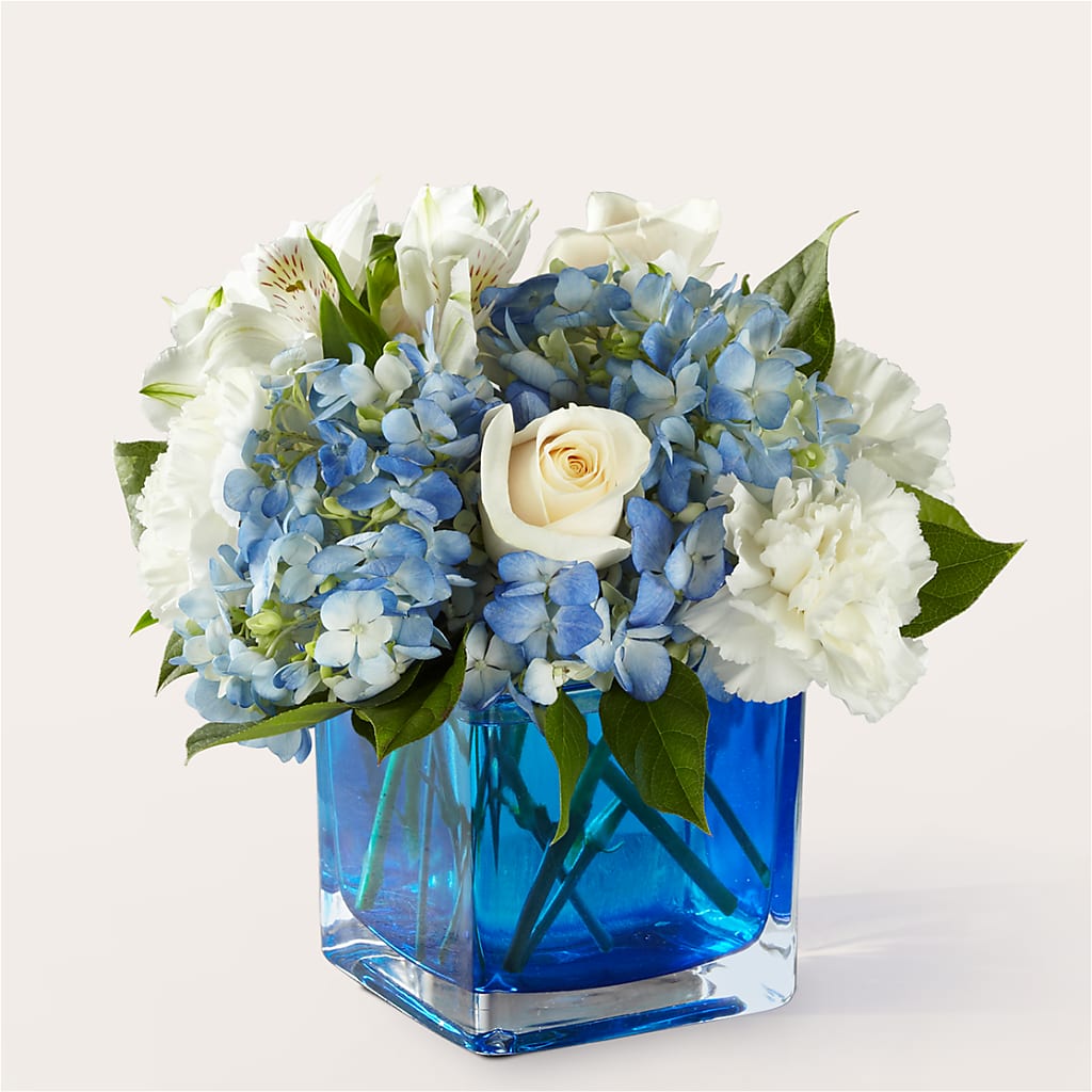 Soothing Waters Bouquet – The Owls Nest Florist, York SC
