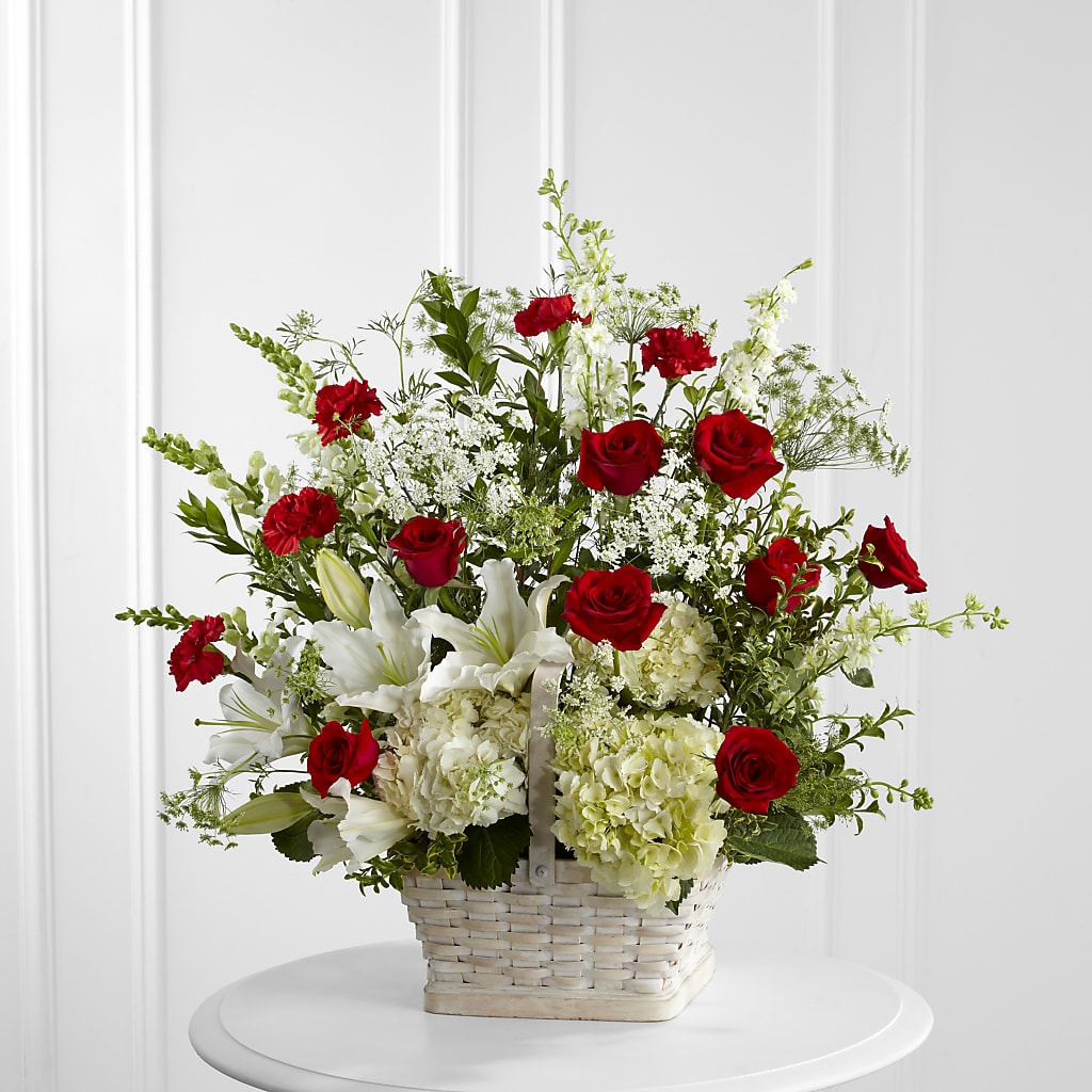 In Loving Memory Arrangement – The Owls Nest Florist, York SC