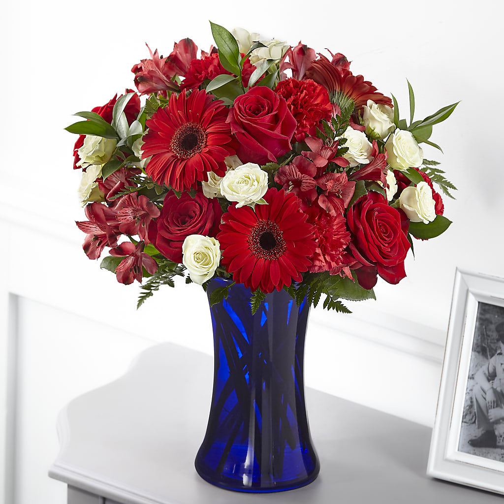 Hearts Embrace Bouquet – The Owls Nest Florist, York SC