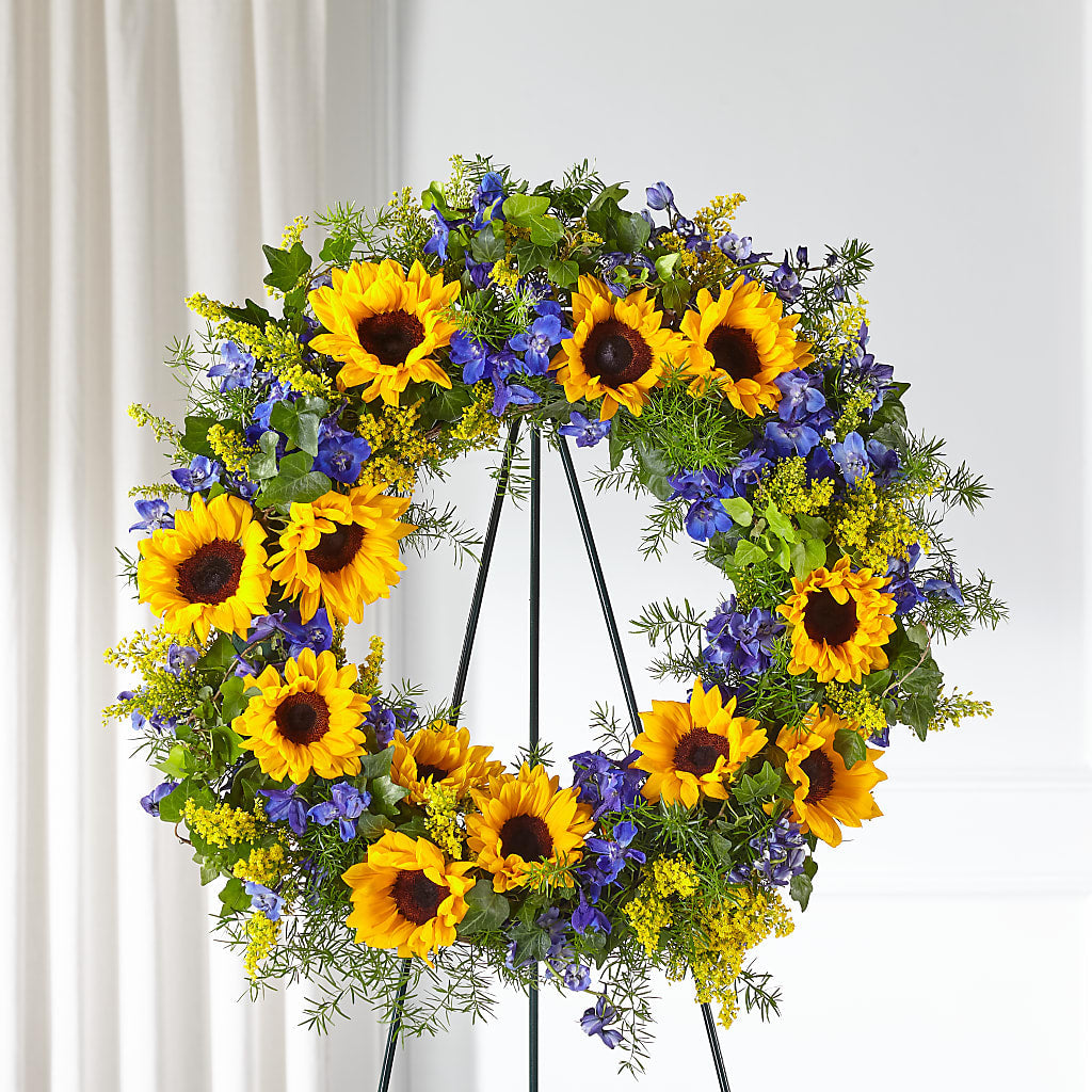 Bright Rays Wreath – The Owls Nest Florist, York SC