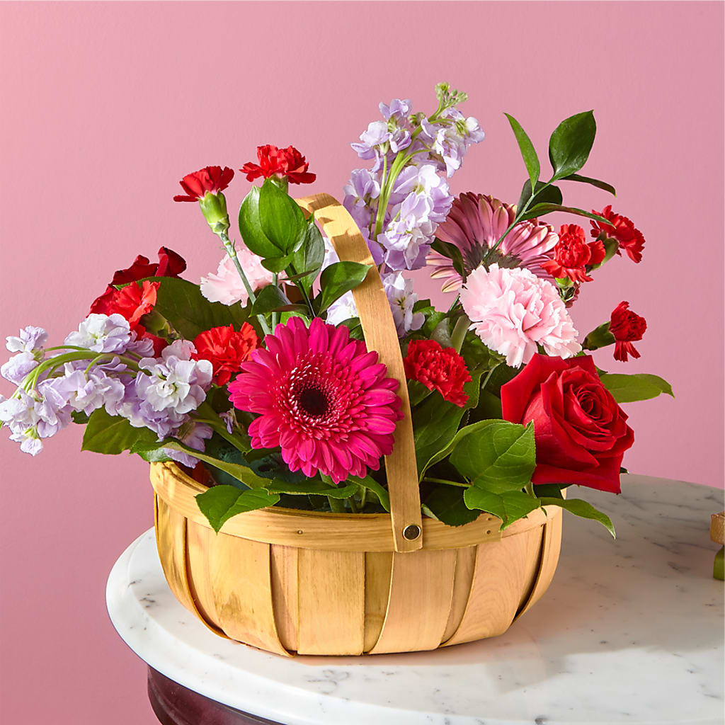Pink Picnic Basket – The Owls Nest Florist, York SC