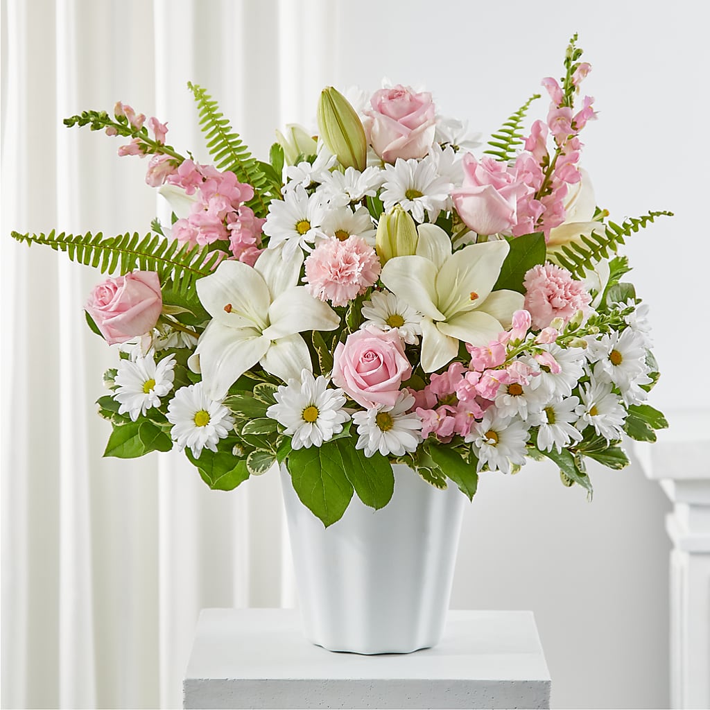 Soft Touch Tabletop Basket – The Owls Nest Florist, York SC