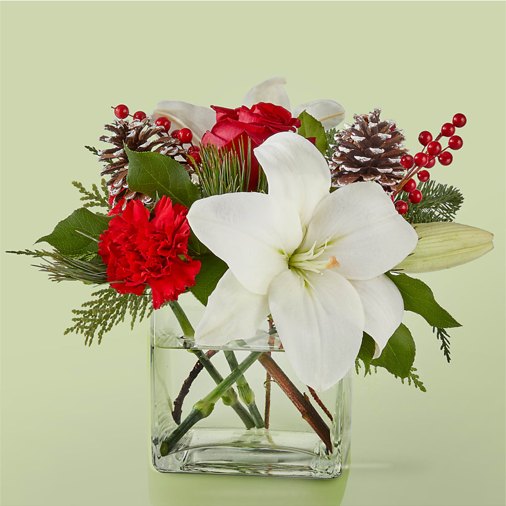 Glistening Icicles Bouquet – The Owls Nest Florist, York SC