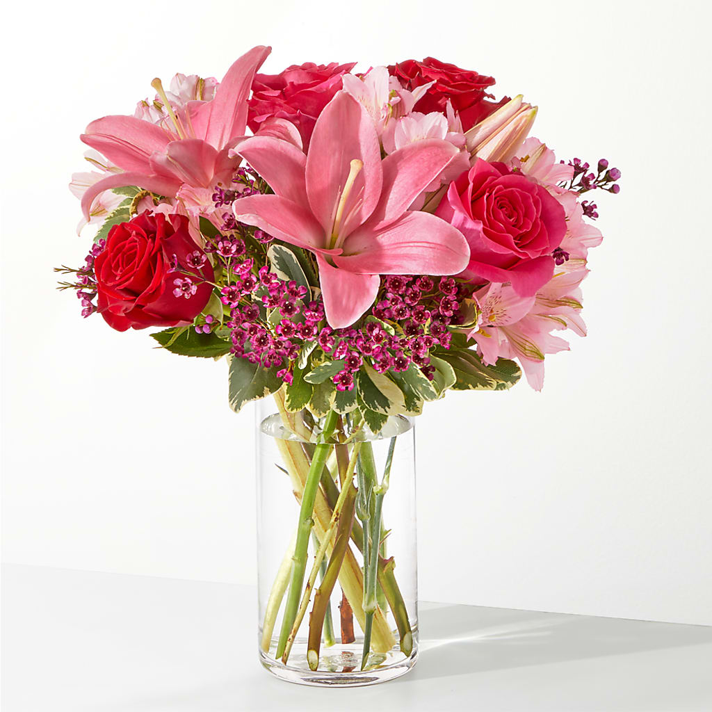 Lucky in Love Bouquet – The Owls Nest Florist, York SC