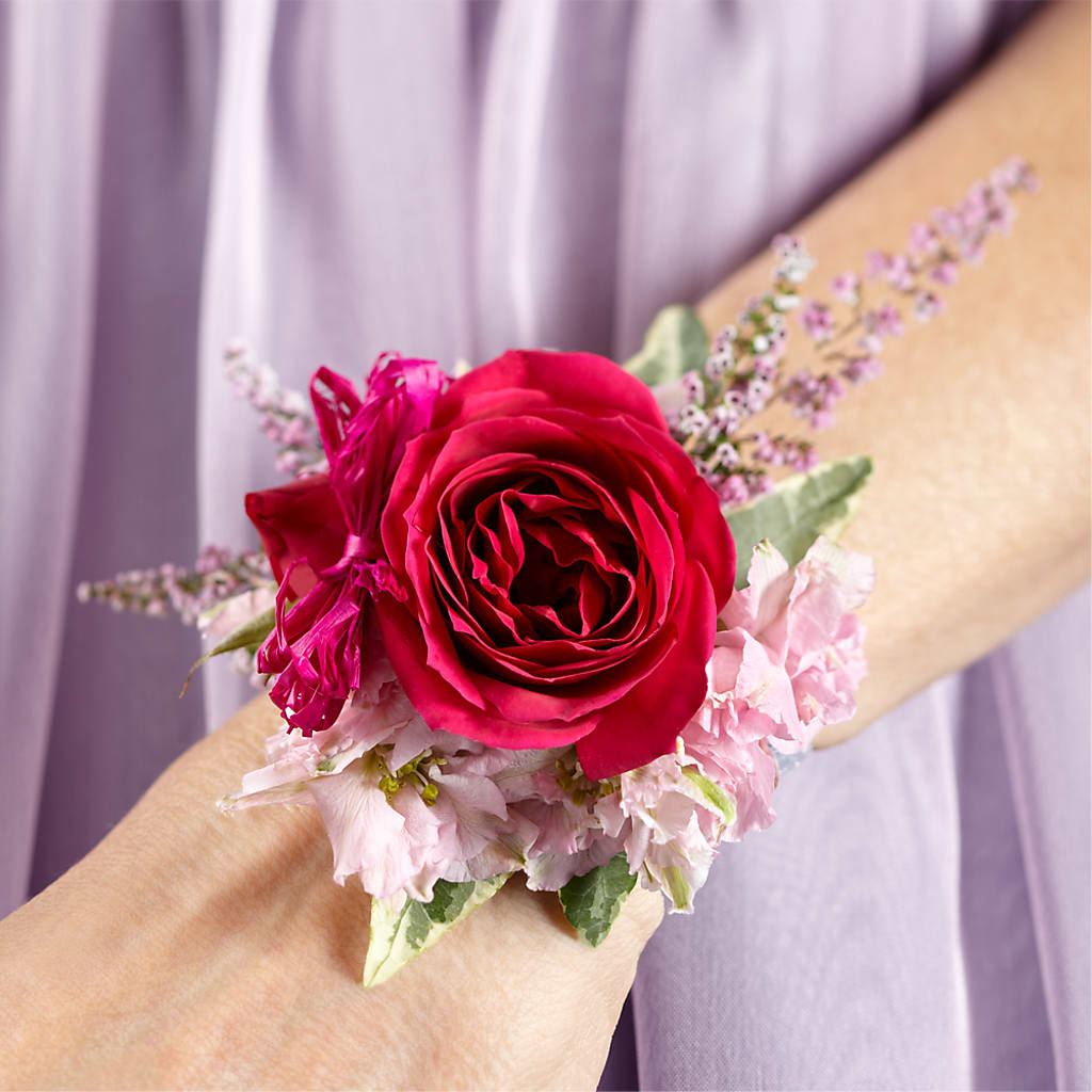 Rose Charm Corsage – The Owls Nest Florist, York SC