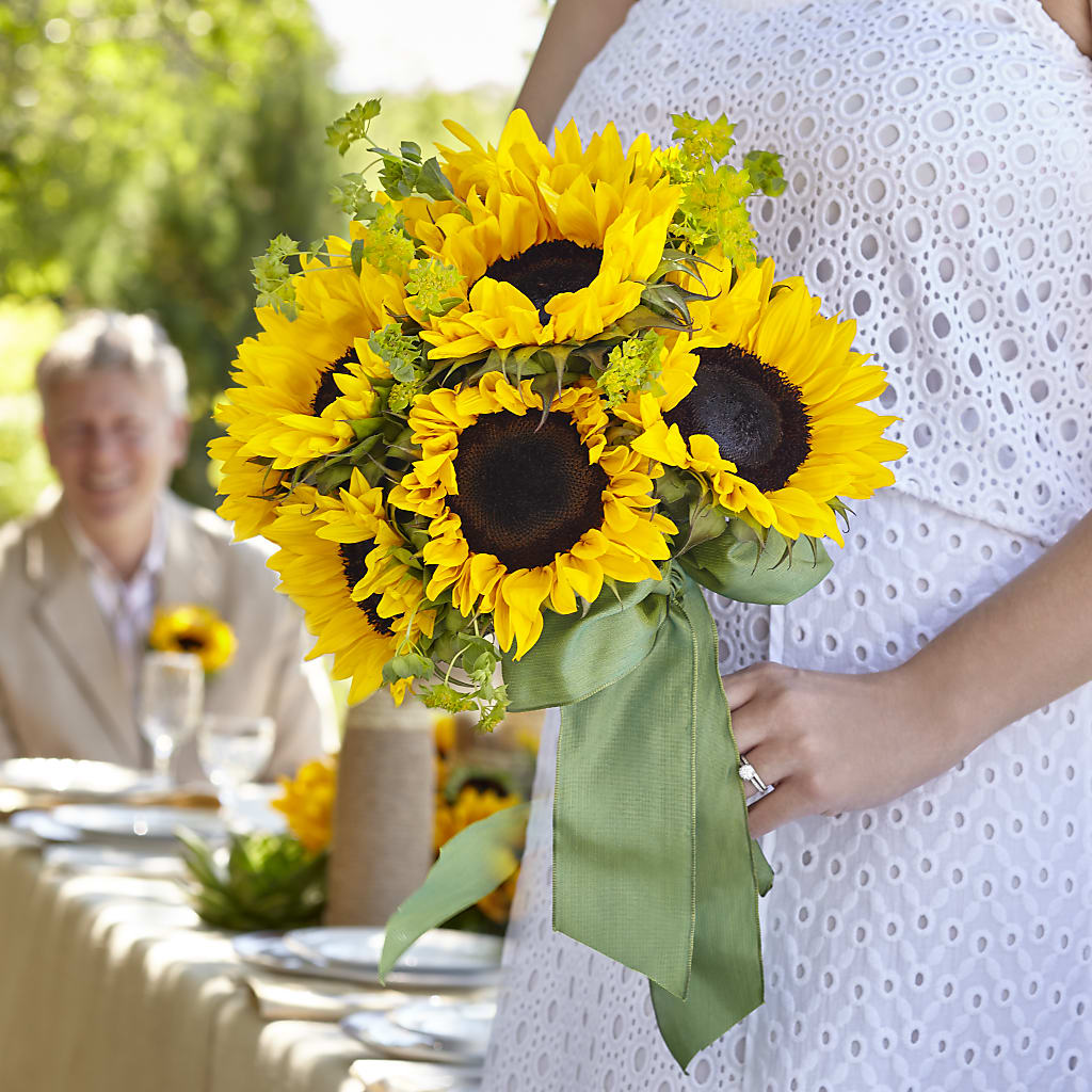 Free Spirit Bouquet – The Owls Nest Florist, York SC