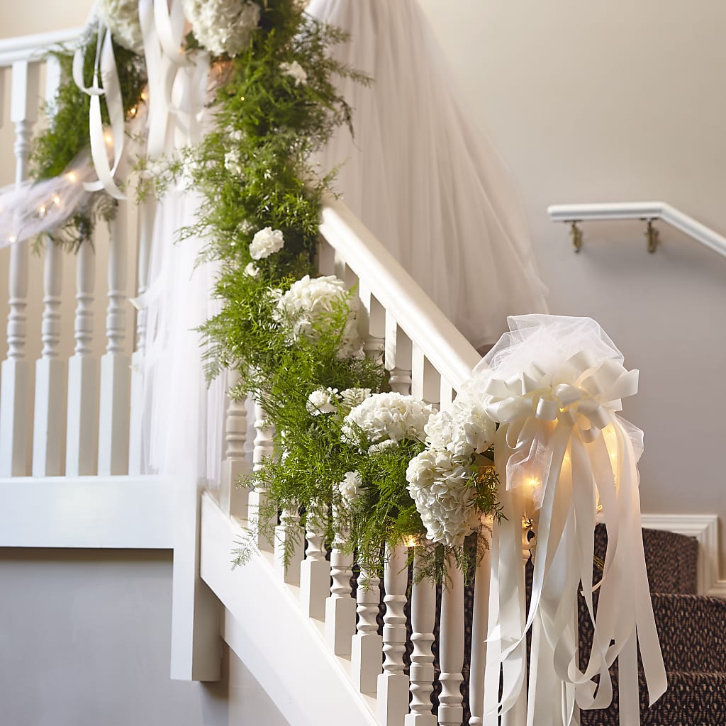 Champagne Dreams Garland – The Owls Nest Florist, York SC