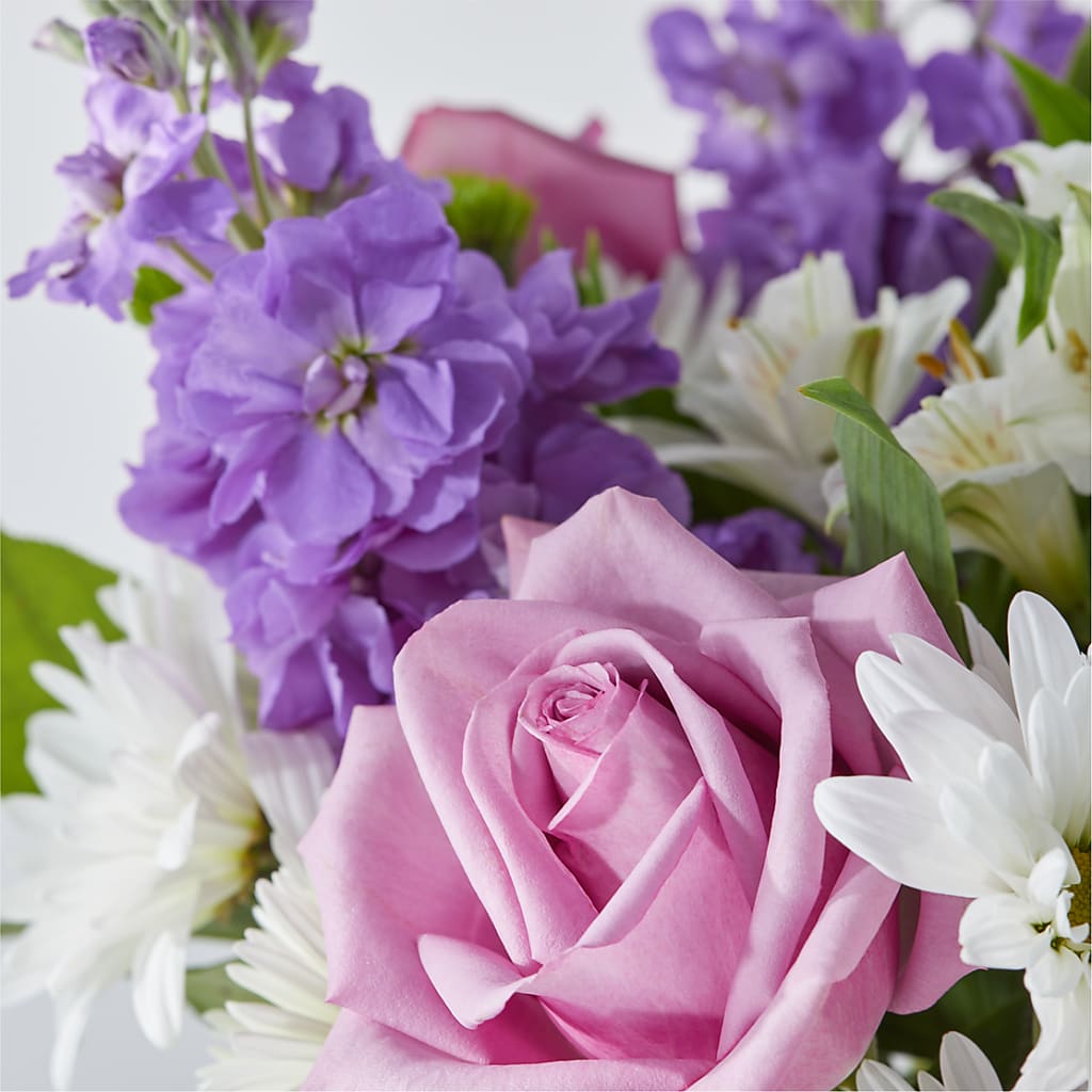 Garden of Peace Bouquet –  The Owls Nest Florist, York SC