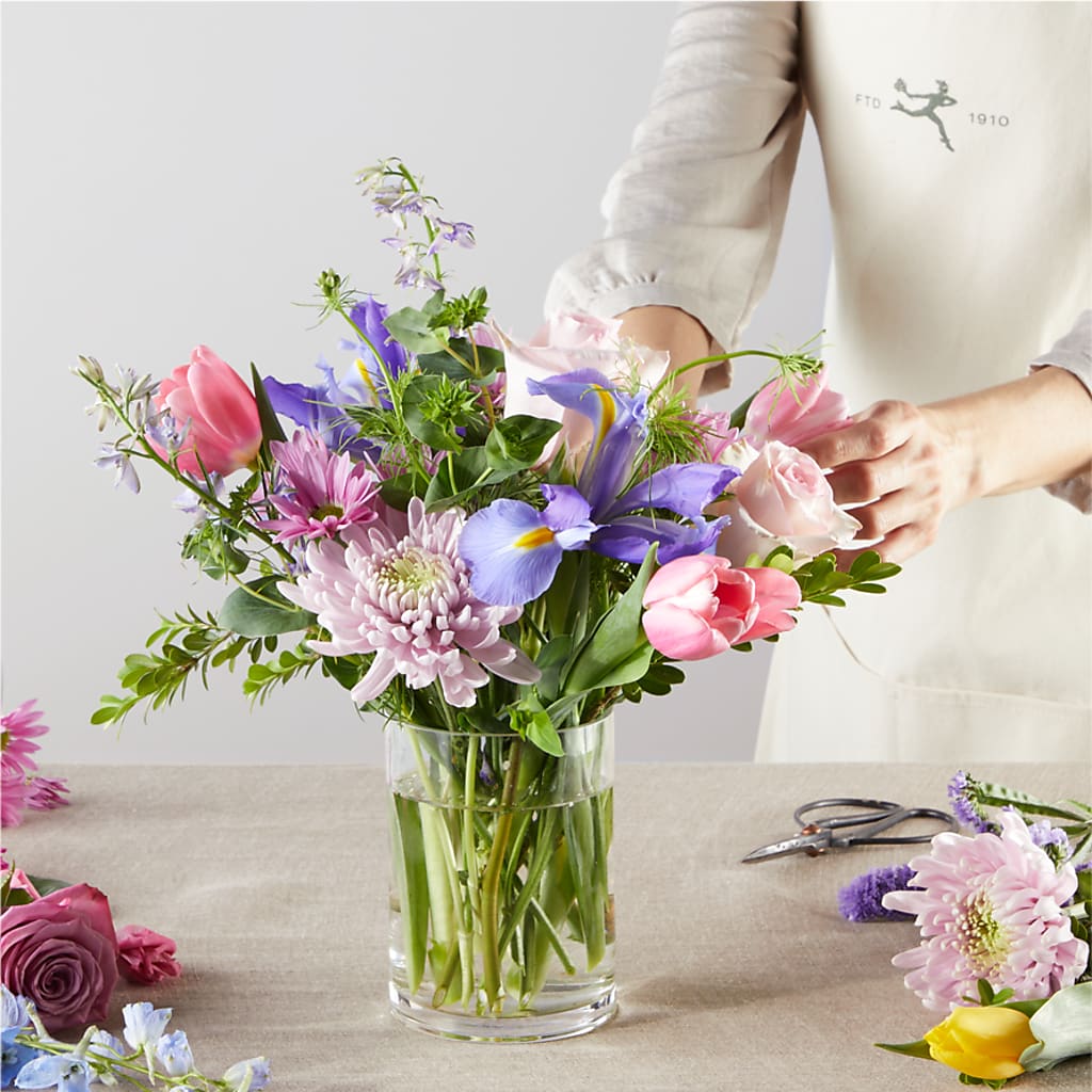 Pastel Tradition - A Florist Original –  The Owls Nest Florist, York SC