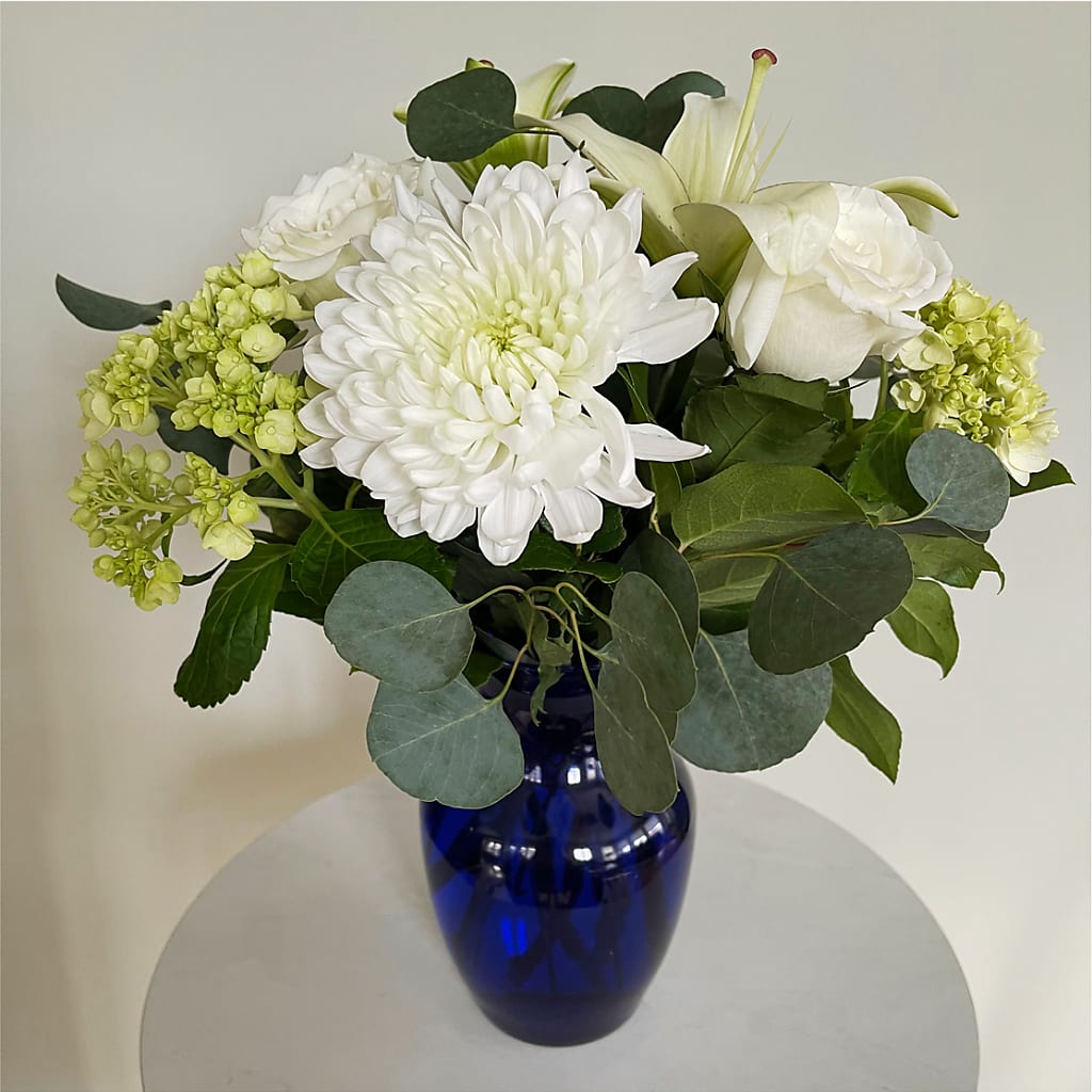 Snowy Dreams Bouquet –  The Owls Nest Florist, York SC