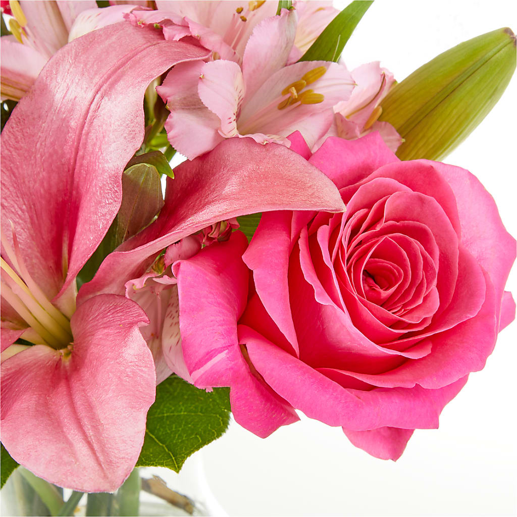 Lots of Love Bouquet –  The Owls Nest Florist, York SC