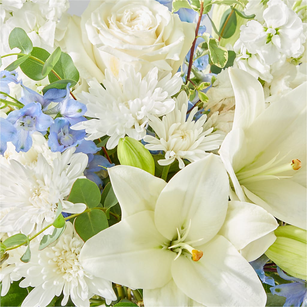 Peace of Mind Bouquet –  The Owls Nest Florist, York SC