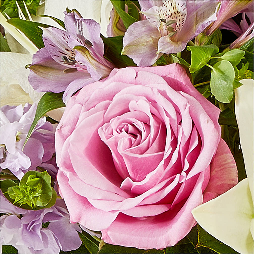 Daydreamer Bouquet –  The Owls Nest Florist, York SC