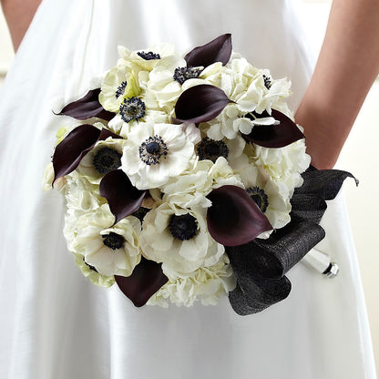 To Have and To Hold Bouquet –  The Owls Nest Florist, York SC