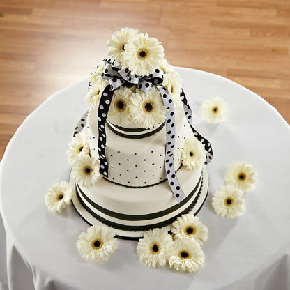 Simple Sophistication Cake Décor –  The Owls Nest Florist, York SC